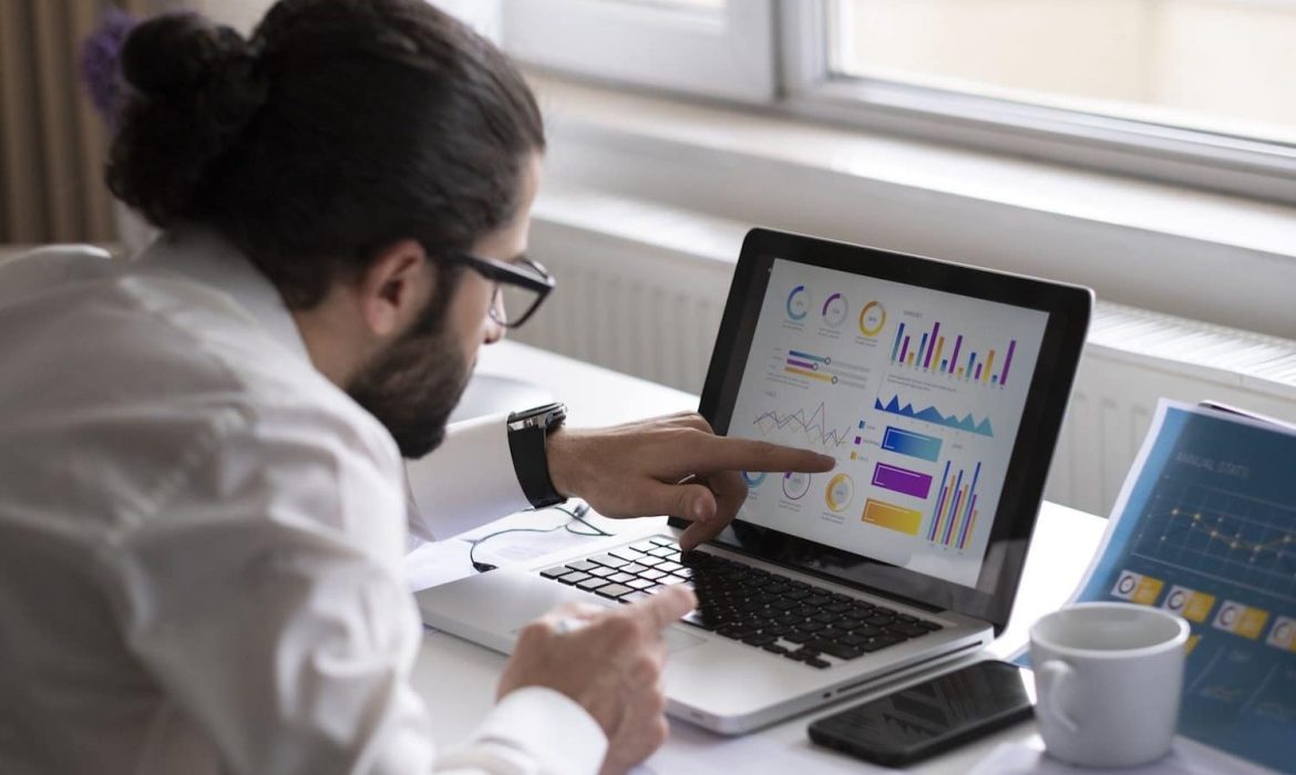 Fintech Use Cases and How It Complements Traditional Banking