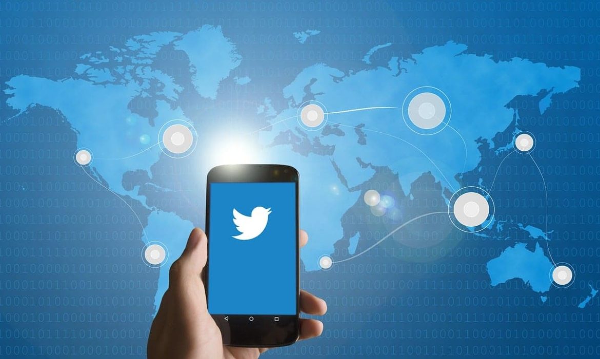 Can Other People See What You Search for on Twitter? & Other Safety Tips