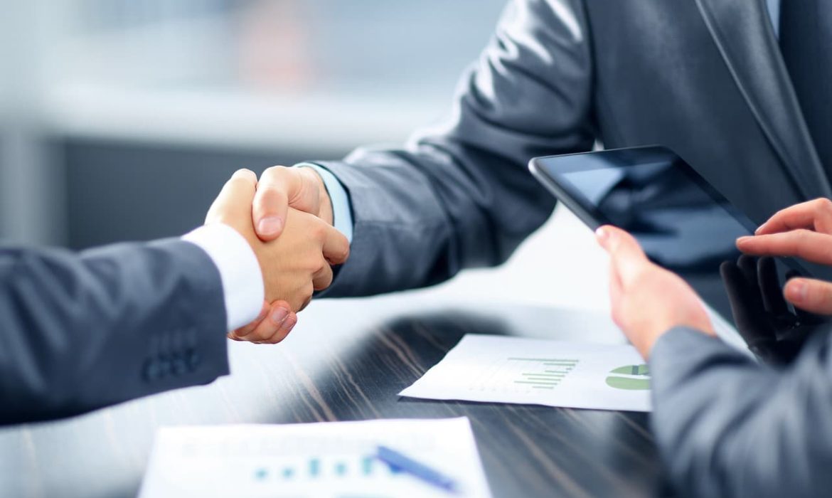 Financial Services vs Fintech: Who’s Ruling The Market?