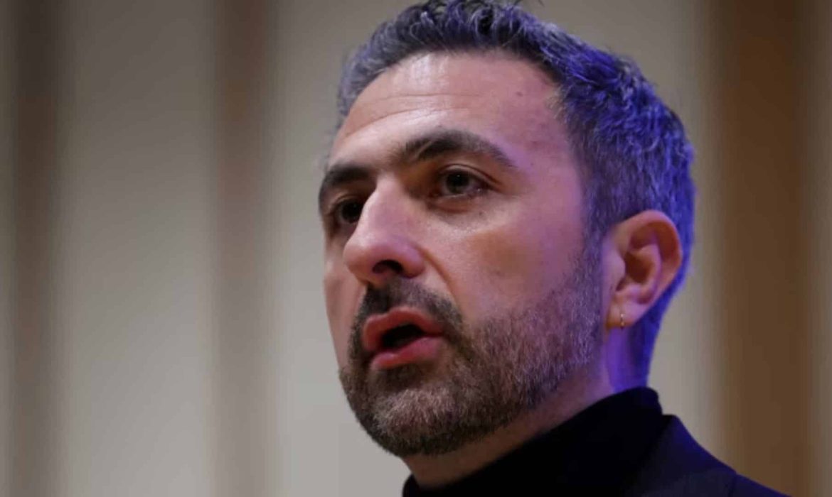 Google DeepMind Co-Founder Becomes New Microsoft AI CEO