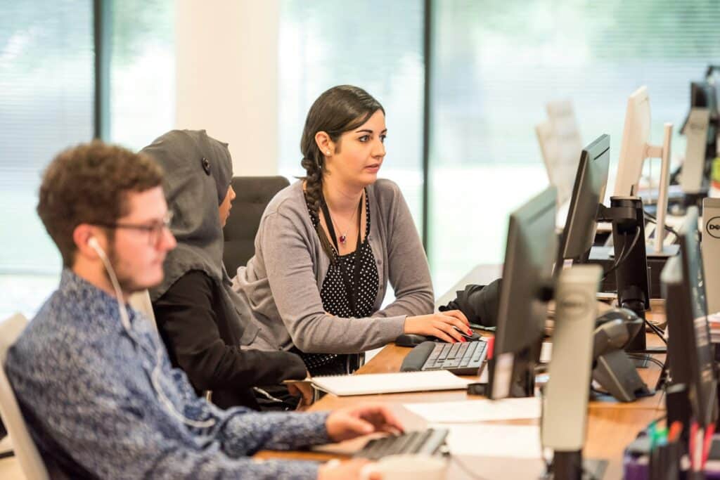 A Complete Guide To Office Management And Why Is It Important In 2024?